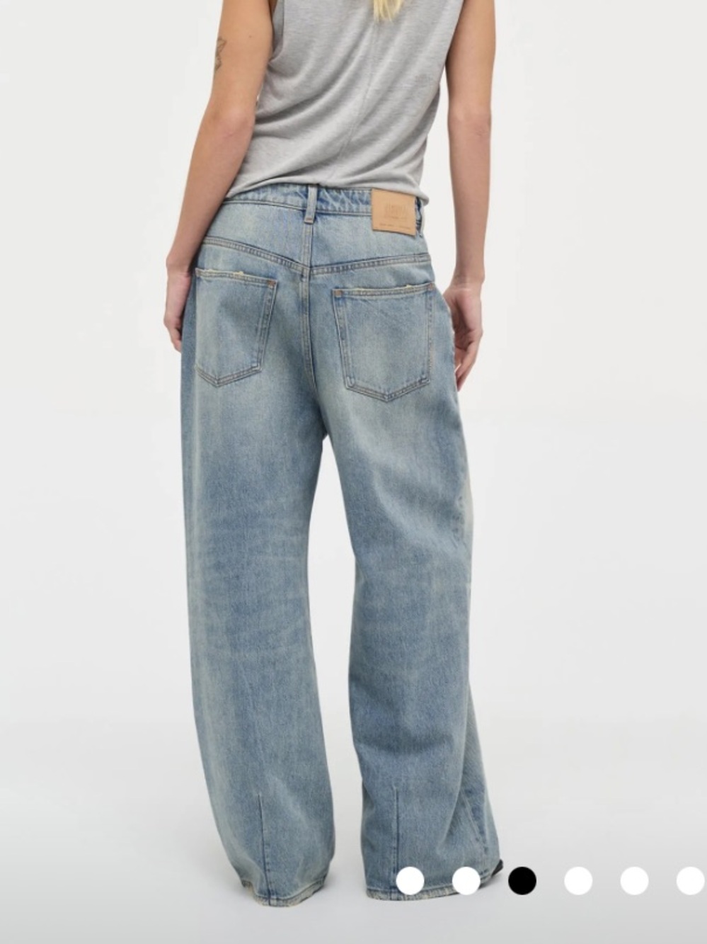 NWT NEUW Yoko Baggy Jeans Marseille Size 25 Low Rise Wide Leg